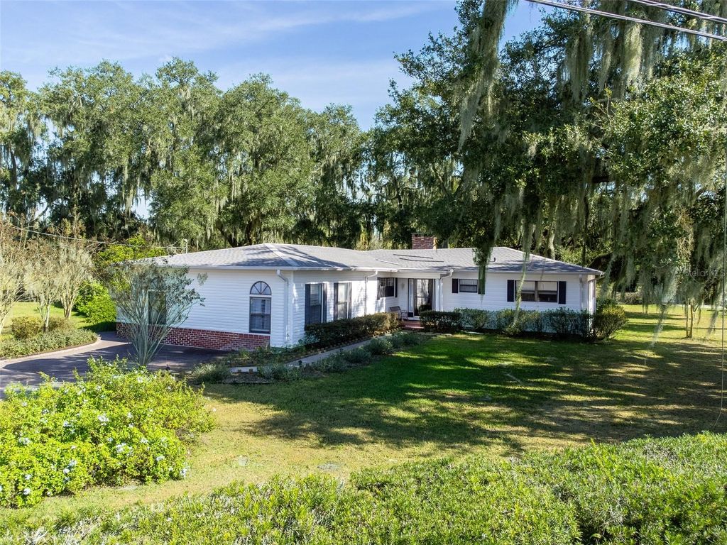 Photo of 3802 C A Bugg Road, Plant City, FL 33567 (MLS # TB8463045)