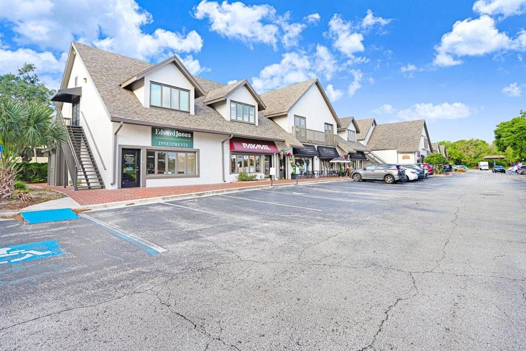 THE TOWERS AT CARROLLWOOD VILLAGE - Residential