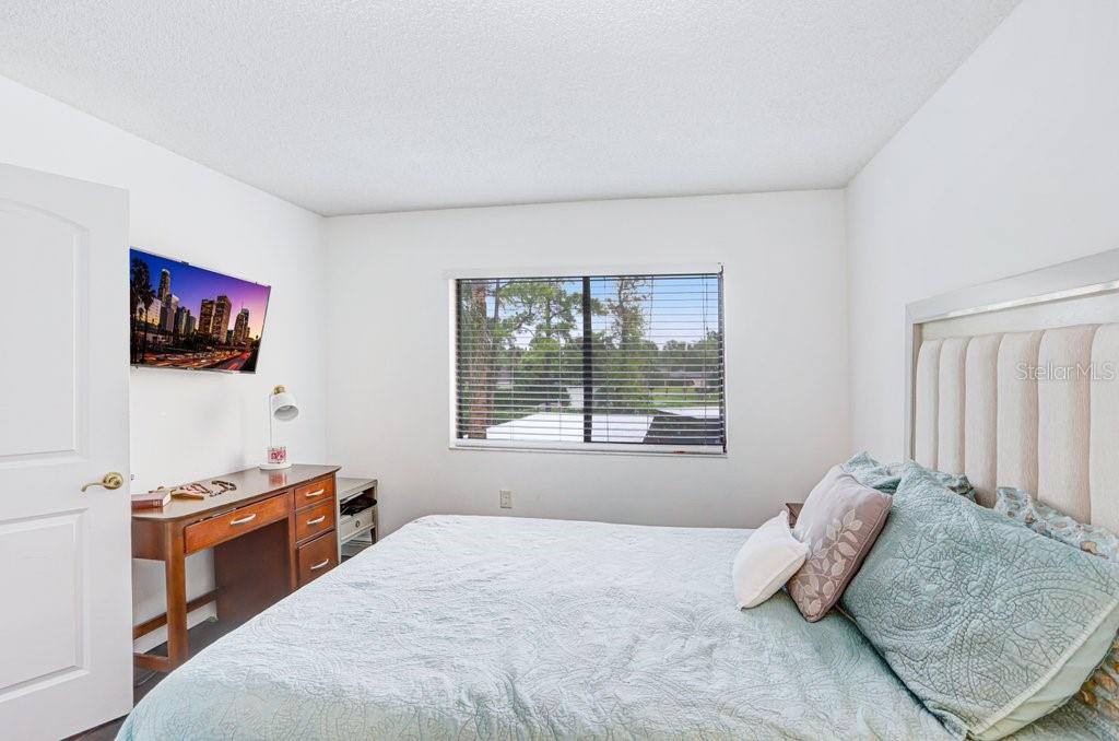 THE TOWERS AT CARROLLWOOD VILLAGE - Residential