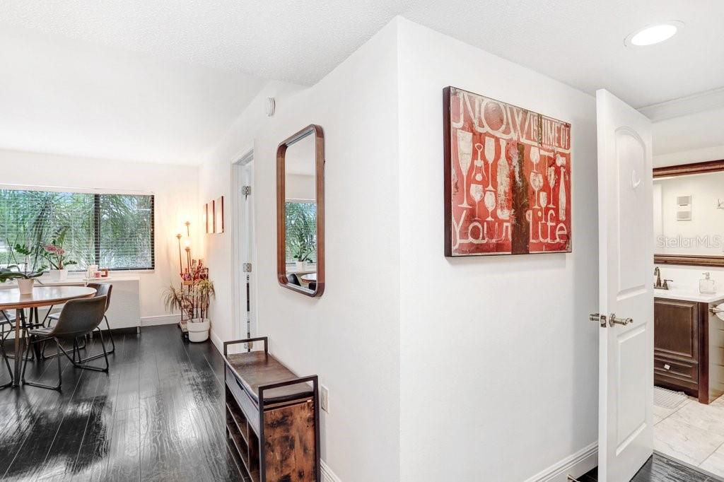 THE TOWERS AT CARROLLWOOD VILLAGE - Residential