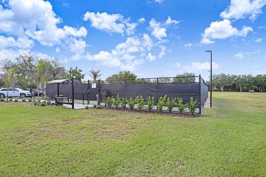 THE TOWERS AT CARROLLWOOD VILLAGE - Residential