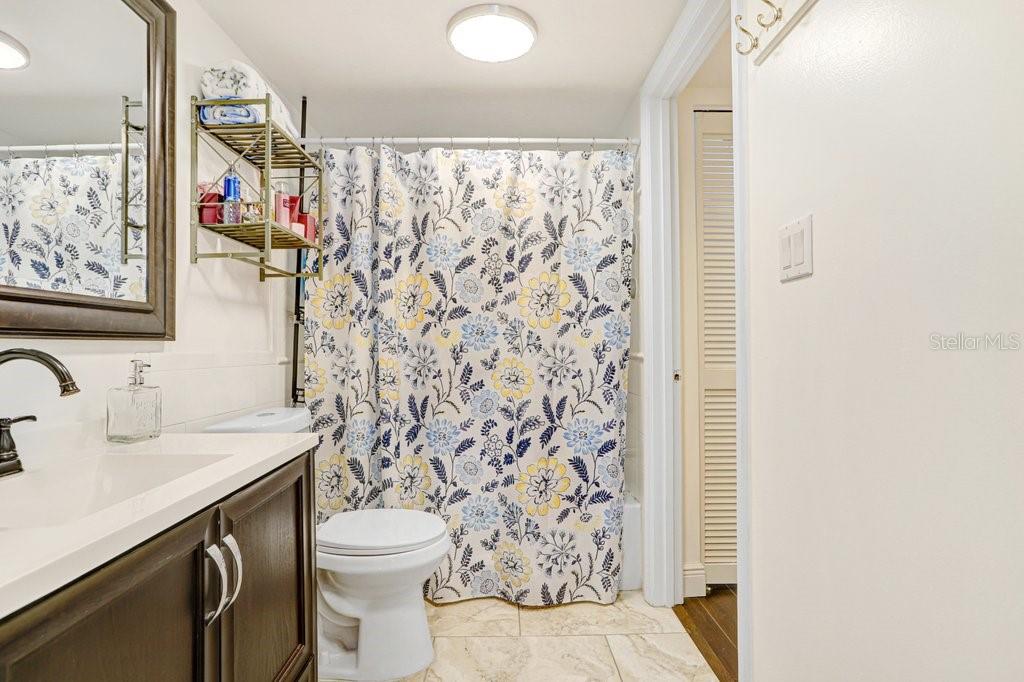 THE TOWERS AT CARROLLWOOD VILLAGE - Residential