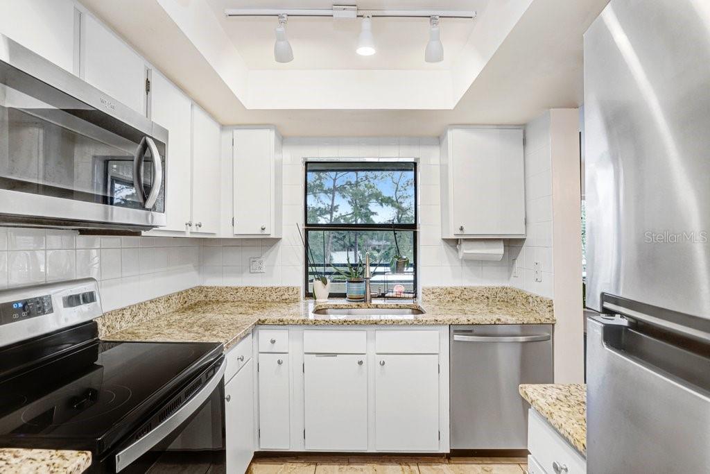 THE TOWERS AT CARROLLWOOD VILLAGE - Residential