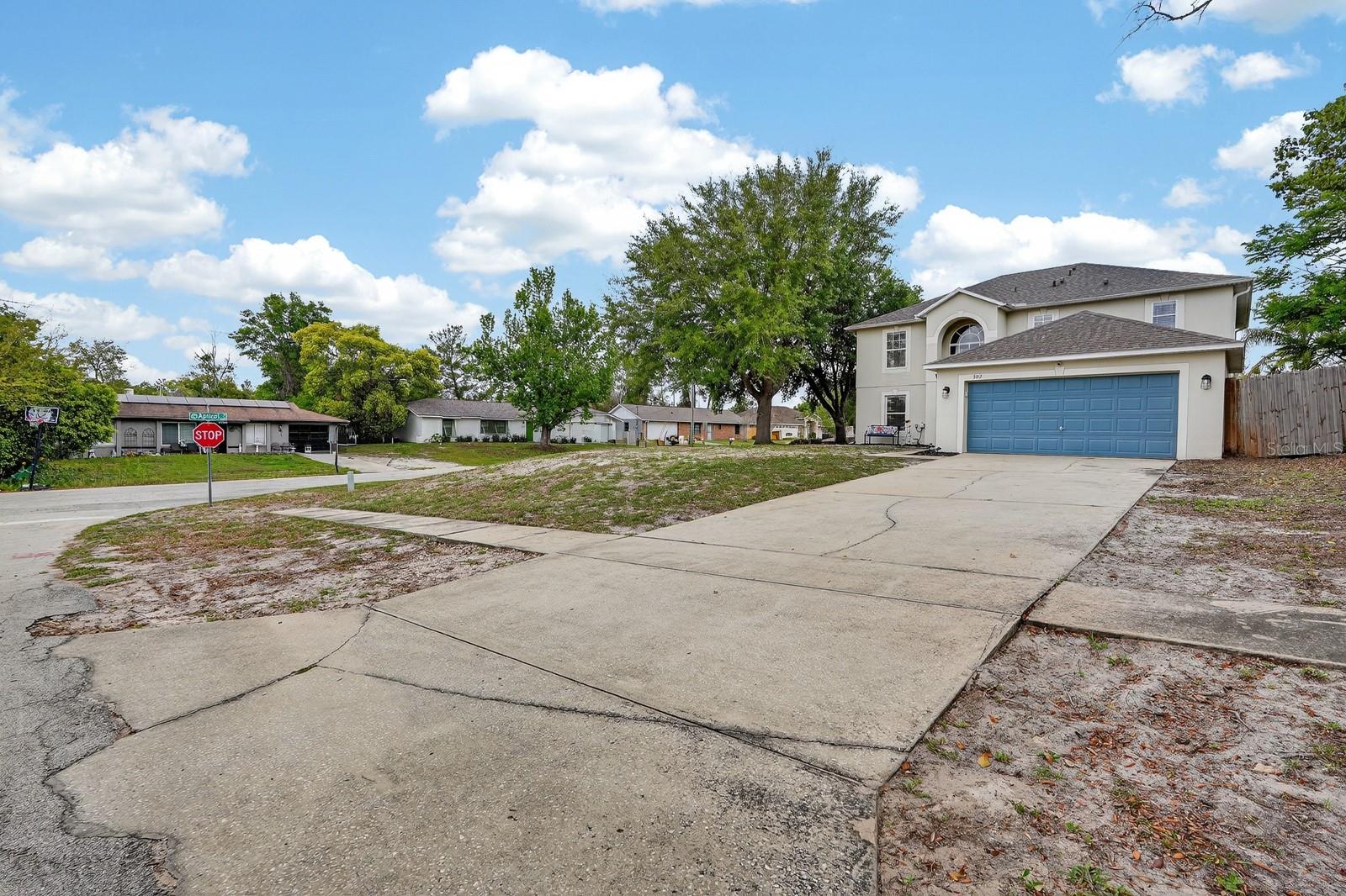 DELTONA LAKES UNIT 04 - Residential