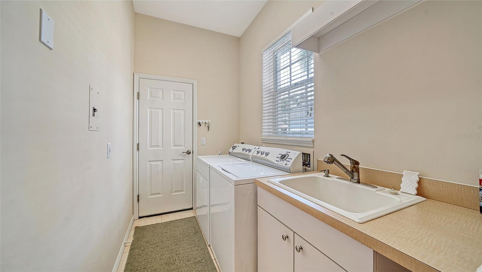 VENICE GOLF & CNTRY CLUB UN #I - Residential