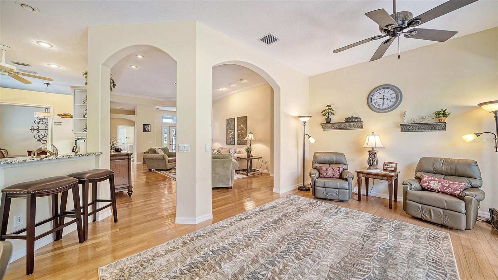 VENICE GOLF & CNTRY CLUB UN #I - Residential