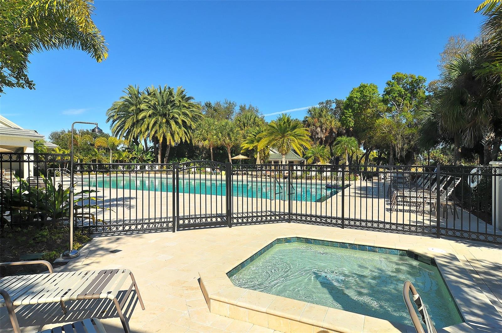 VENICE GOLF & CNTRY CLUB UN #I - Residential