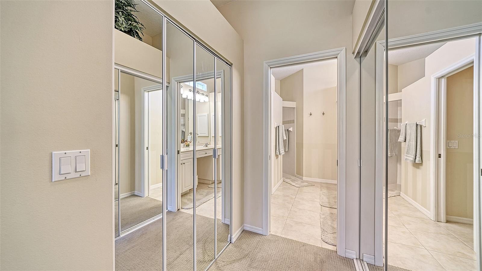 VENICE GOLF & CNTRY CLUB UN #I - Residential