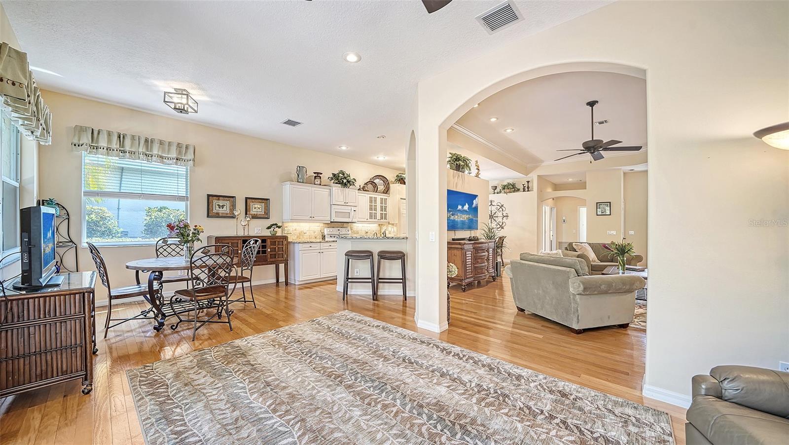 VENICE GOLF & CNTRY CLUB UN #I - Residential