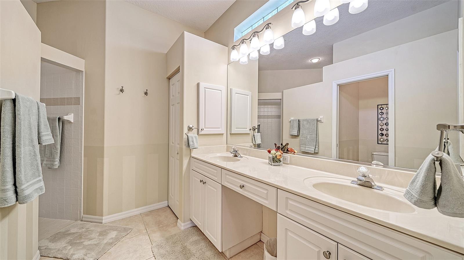 VENICE GOLF & CNTRY CLUB UN #I - Residential