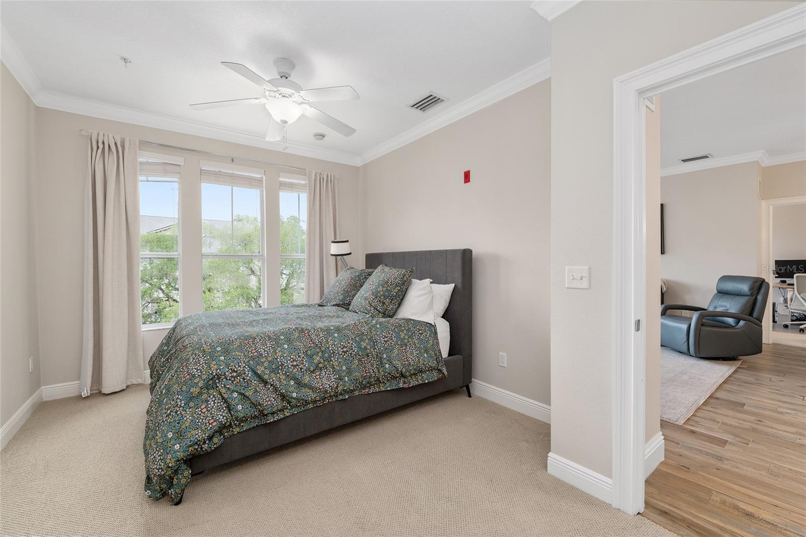 CAMPUS VIEW SOUTH LLC - Residential