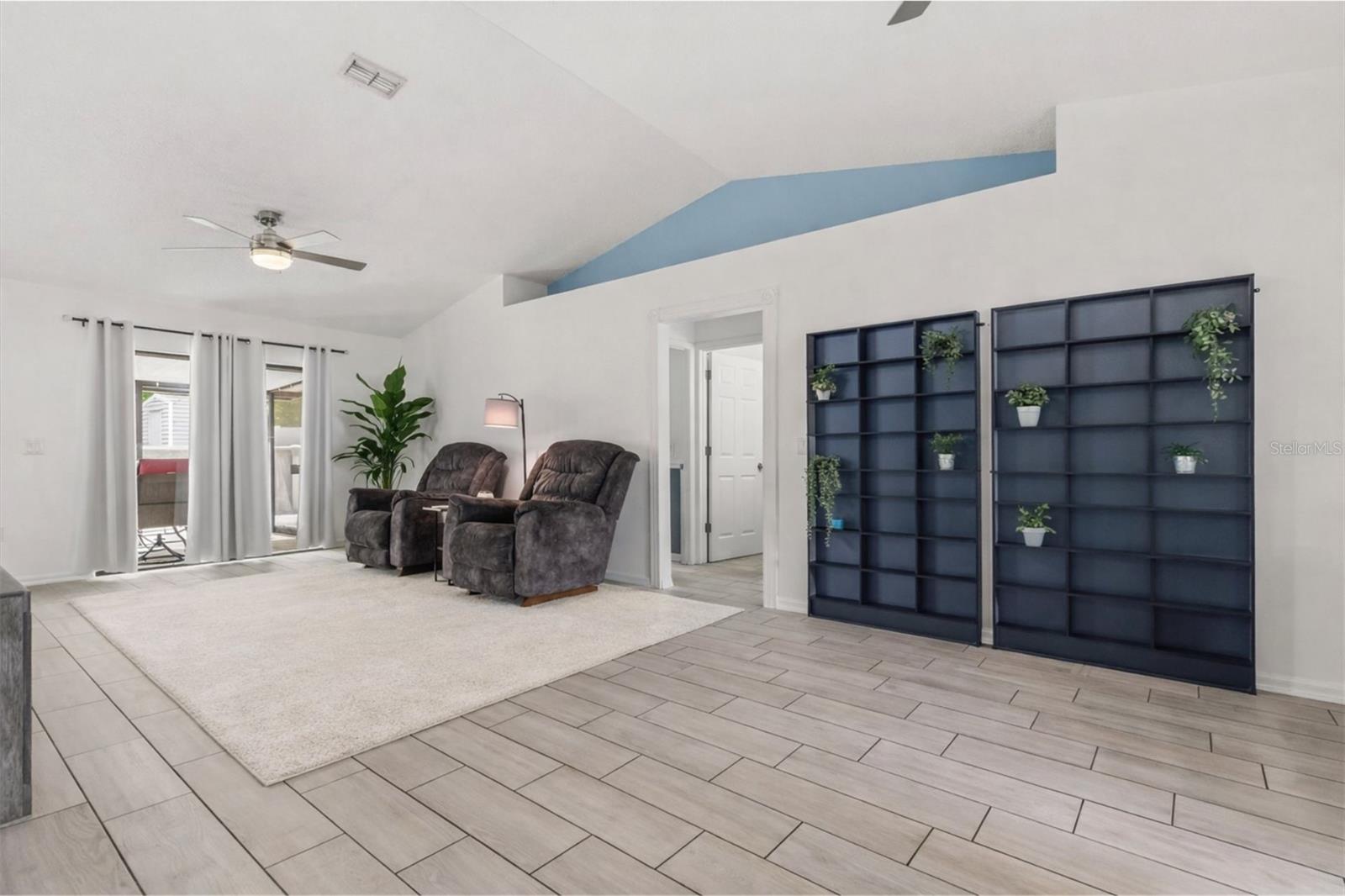 SCENIC HILLS - Residential