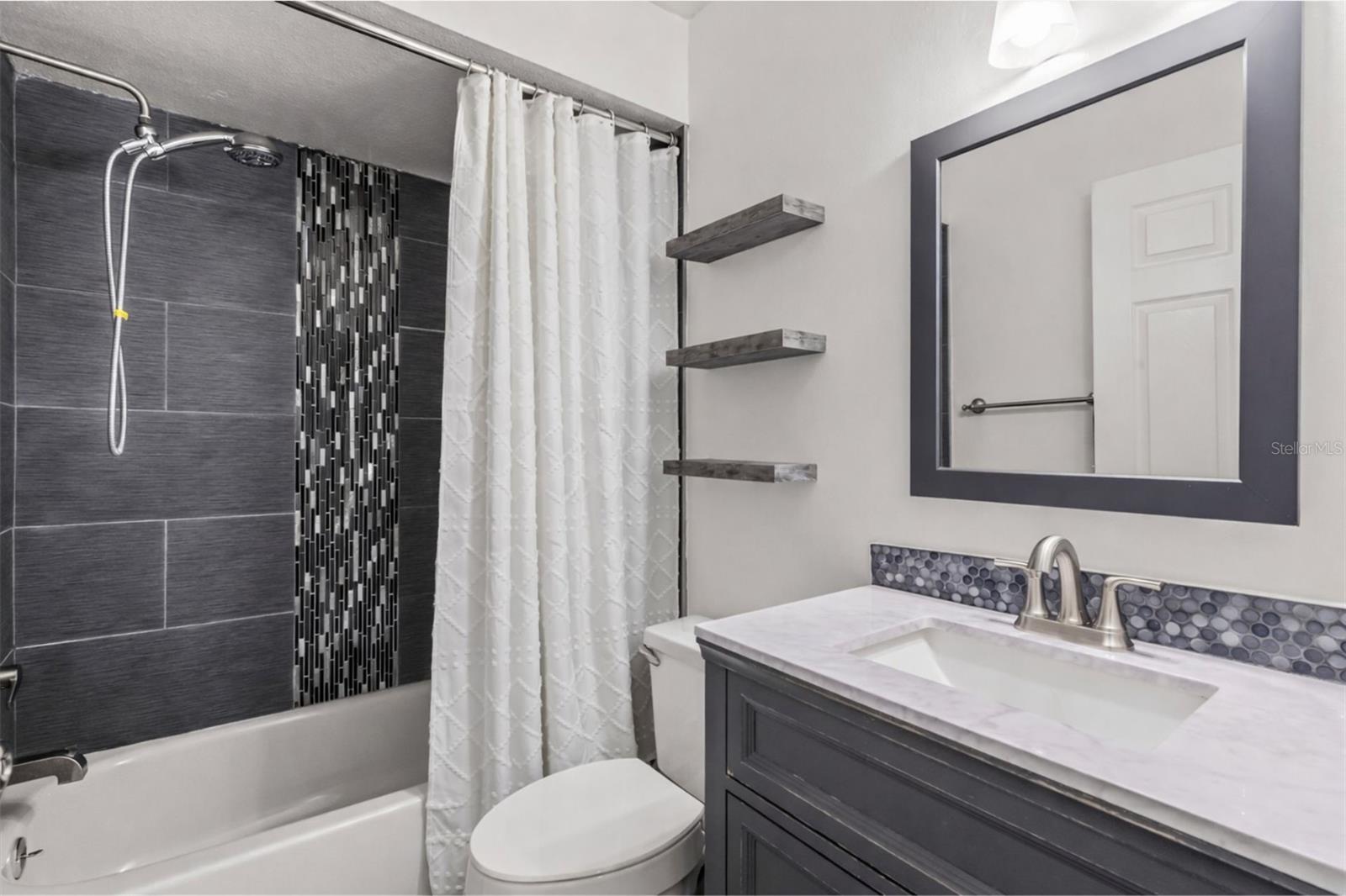 SCENIC HILLS - Residential