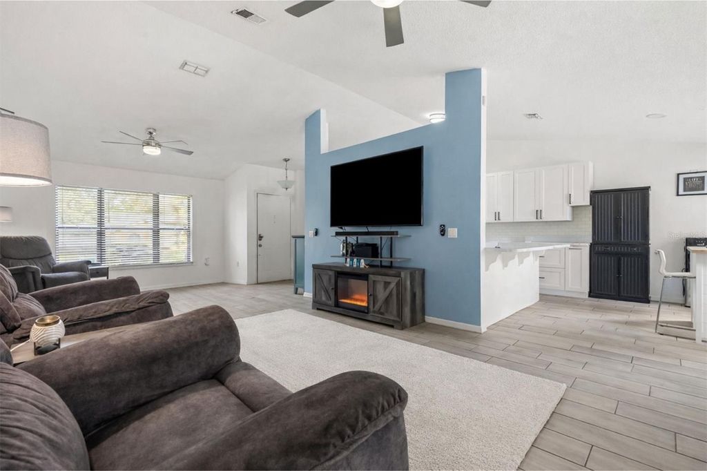 Photo of 6922 Doehring Drive, Lakeland, FL 33810 (MLS # O6388476)