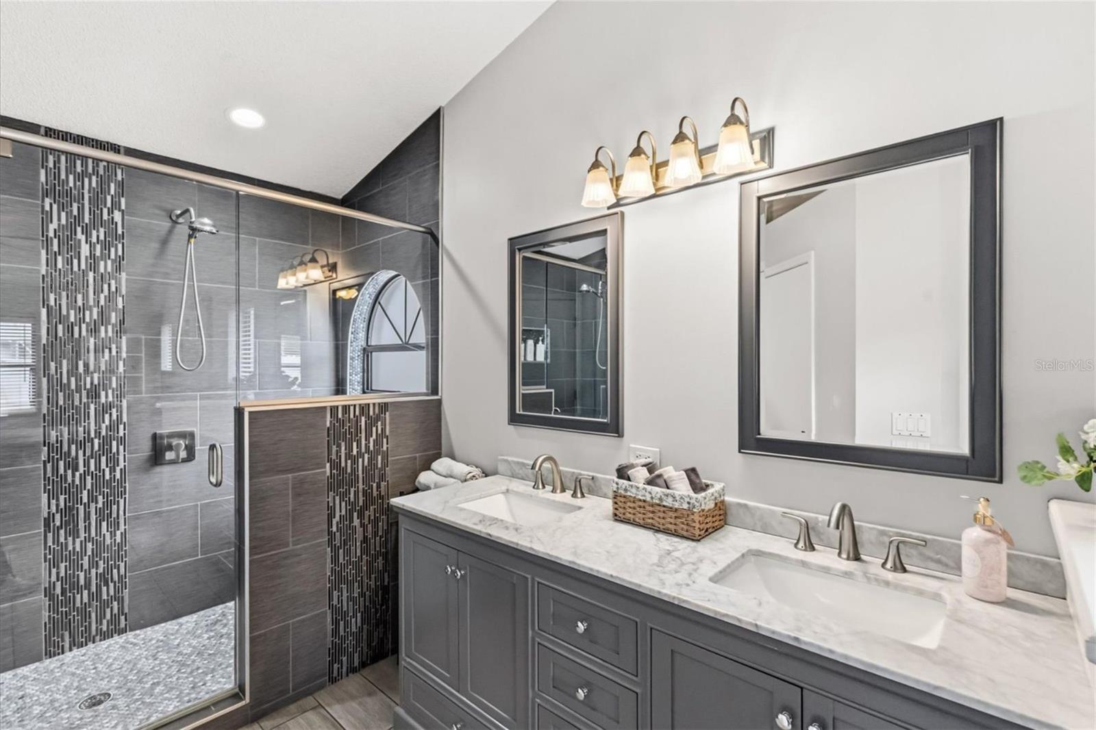 SCENIC HILLS - Residential