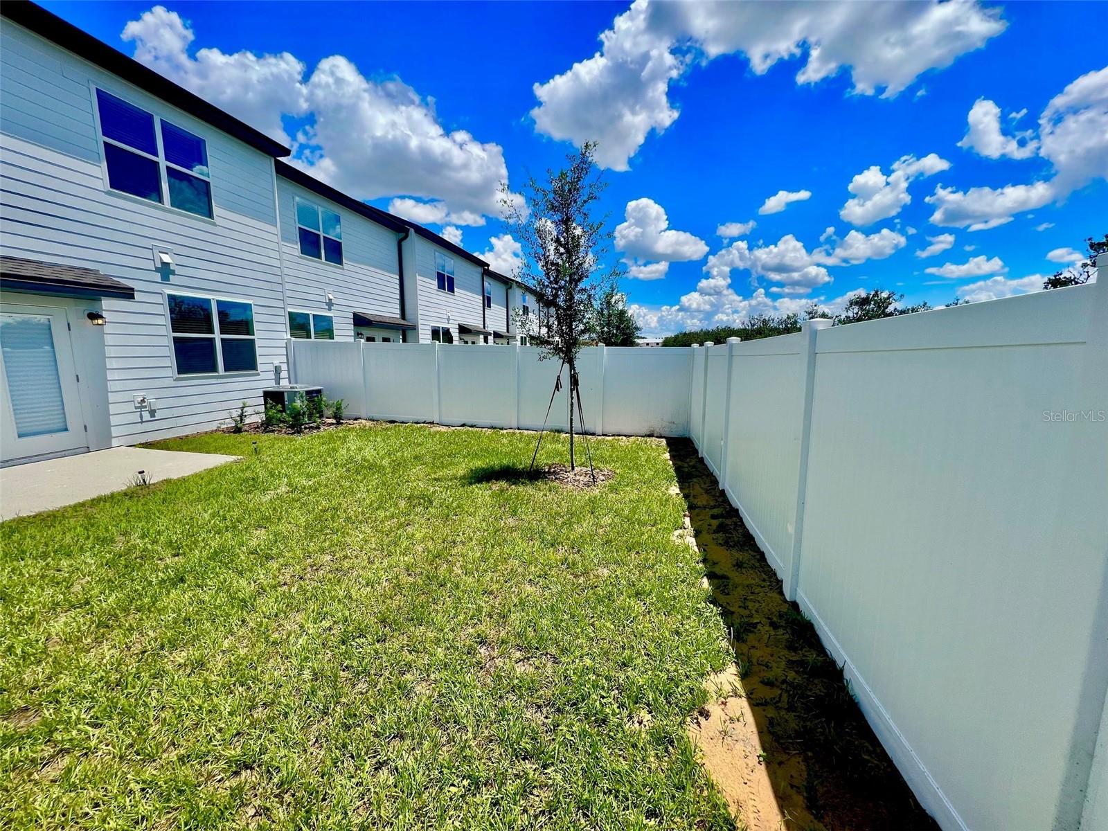 473 MADISON DRIVE