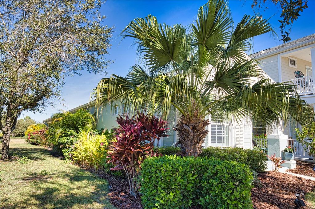 Photo of 12444 Shimmering Oak Circle, Venice, FL 34293 (MLS # N6142594)