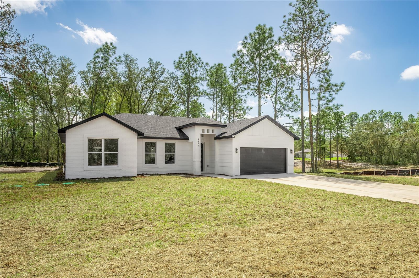 9601 N VAUGHN DRIVE