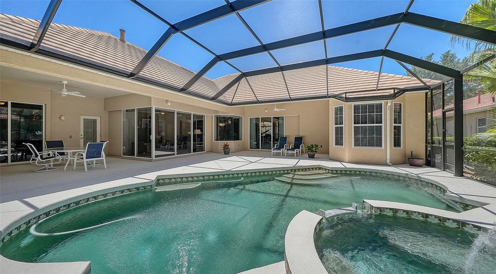 Photo of 7507 Abbey Glen, Bradenton, FL 34202 (MLS # A4692958)