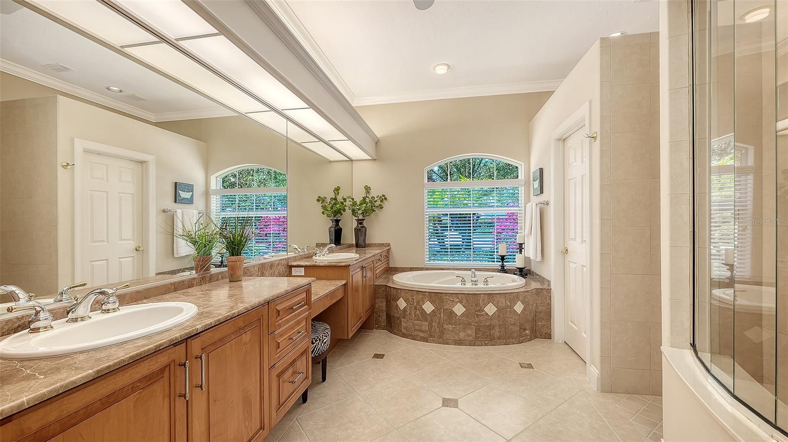 LAKEWOOD RANCH COUNTRY CLUB - Residential