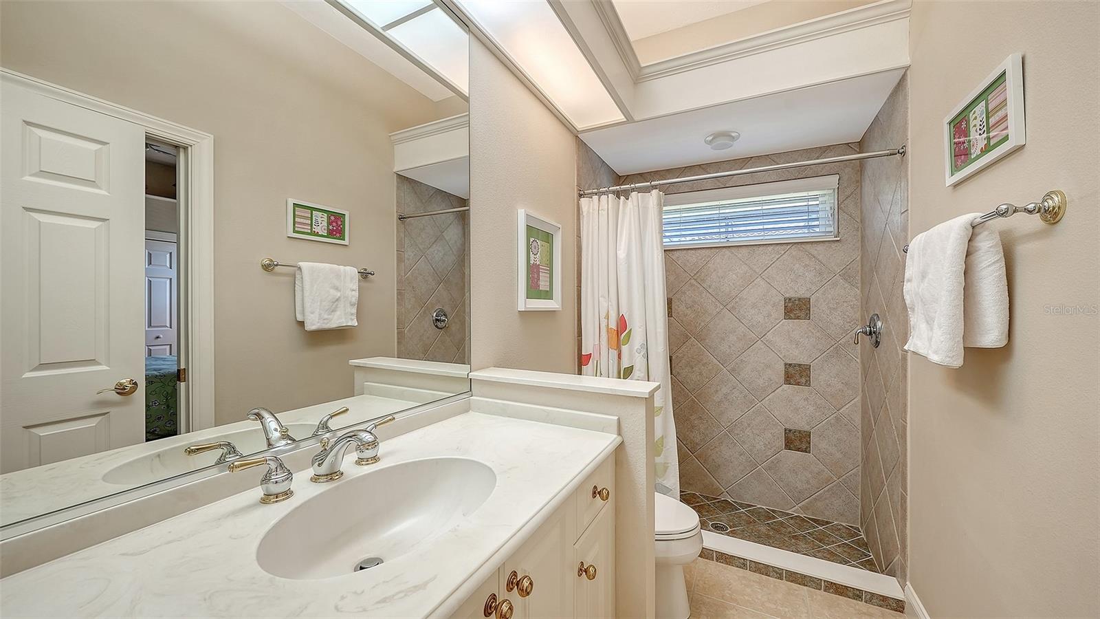 LAKEWOOD RANCH COUNTRY CLUB - Residential