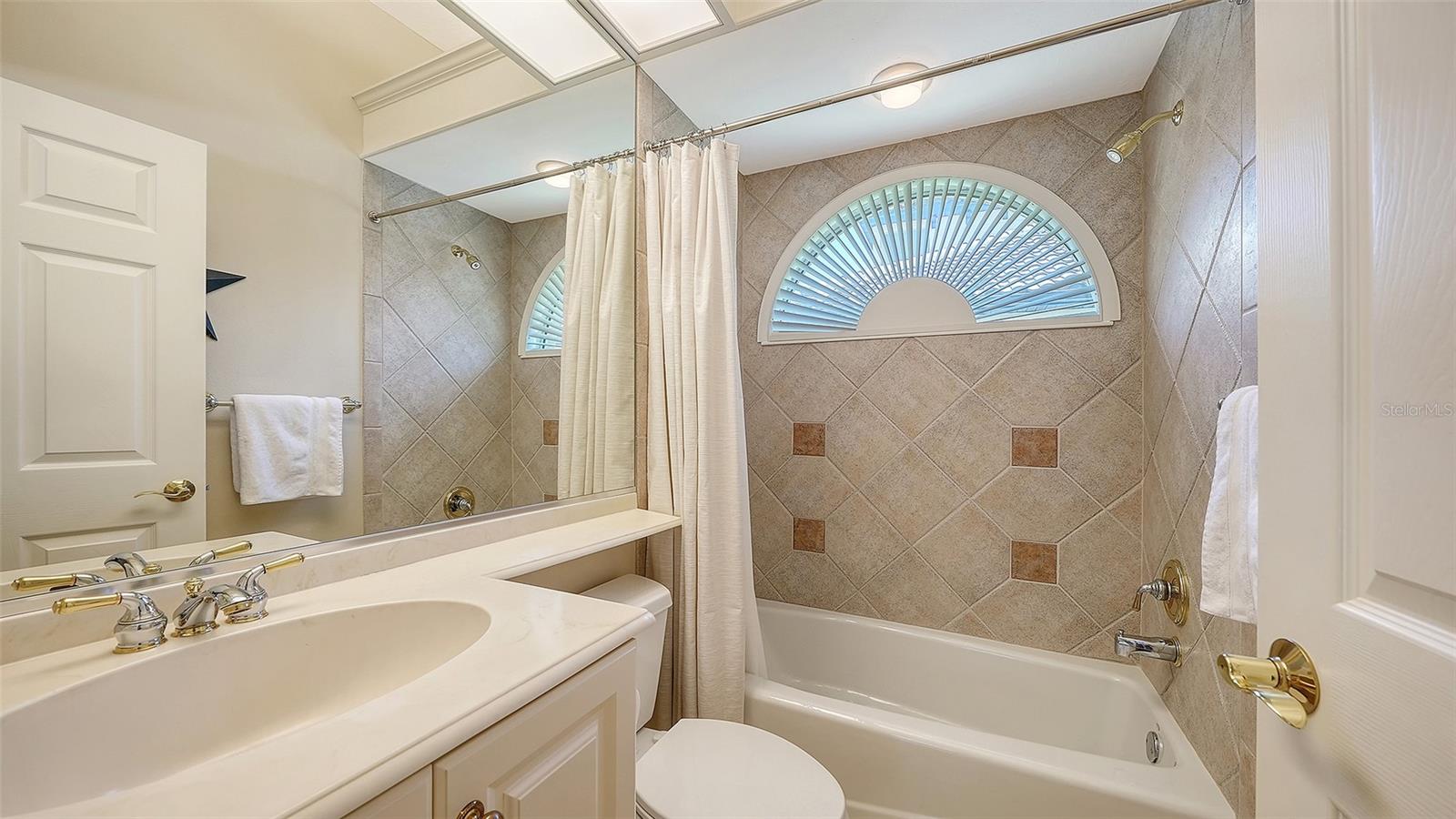 LAKEWOOD RANCH COUNTRY CLUB - Residential