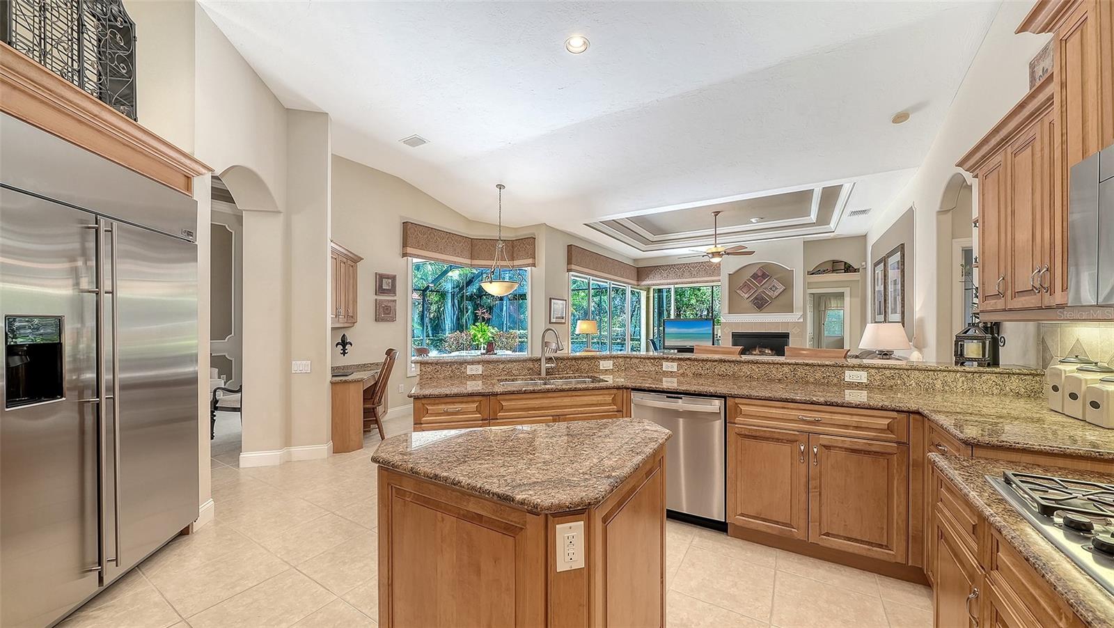 LAKEWOOD RANCH COUNTRY CLUB - Residential