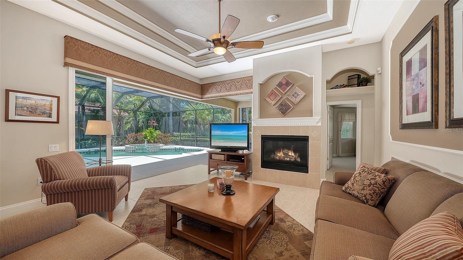 LAKEWOOD RANCH COUNTRY CLUB - Residential