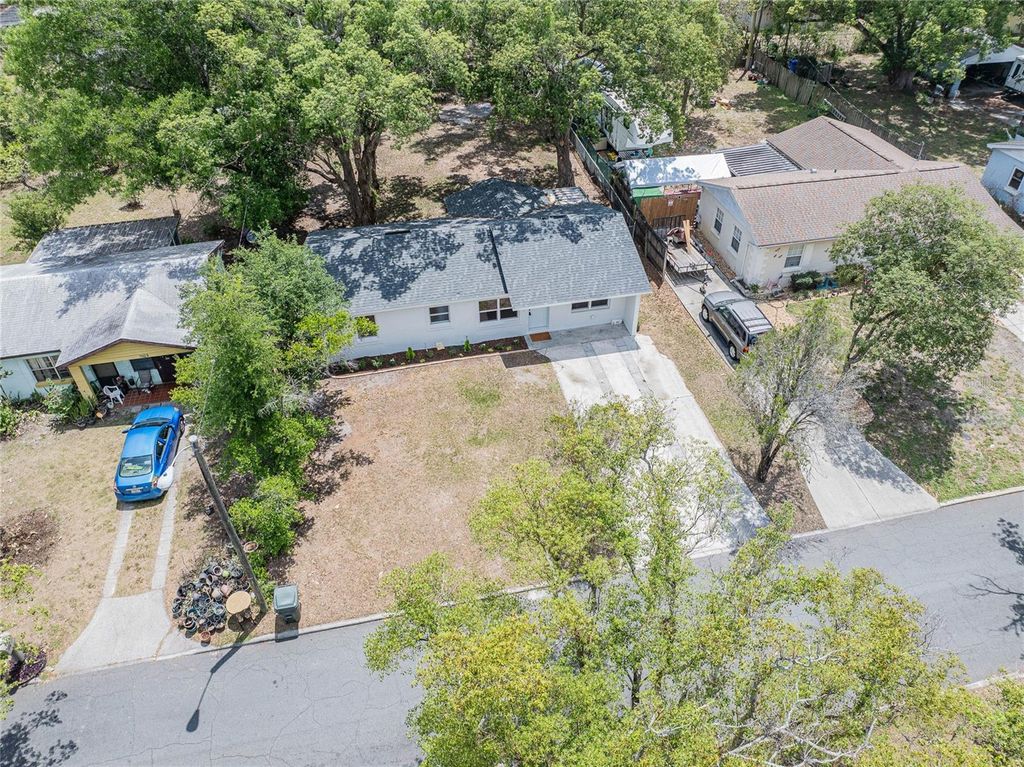 Photo of 1634 S Warren Avenue, Lakeland, FL 33803 (MLS # P4938681)