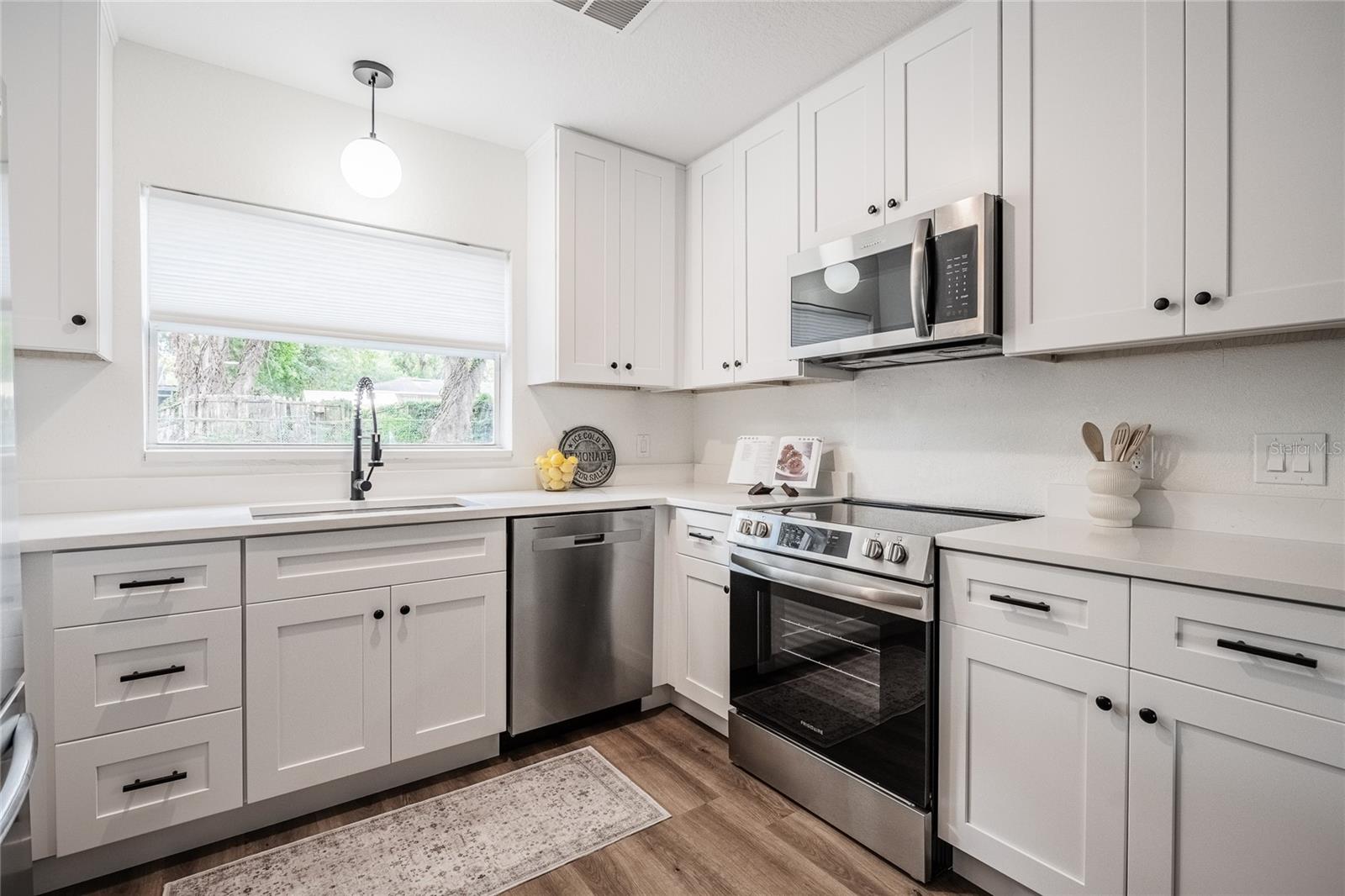 CAMPHOR HEIGHTS - Residential