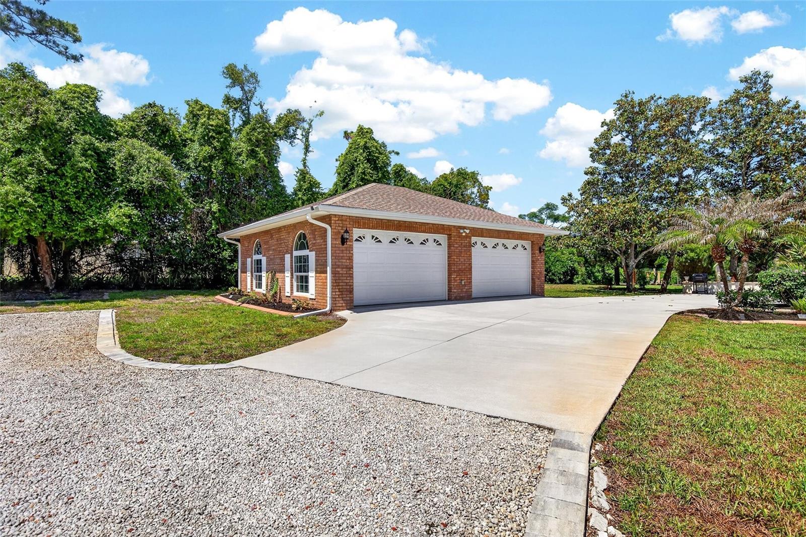 160 PACKWOOD ROAD