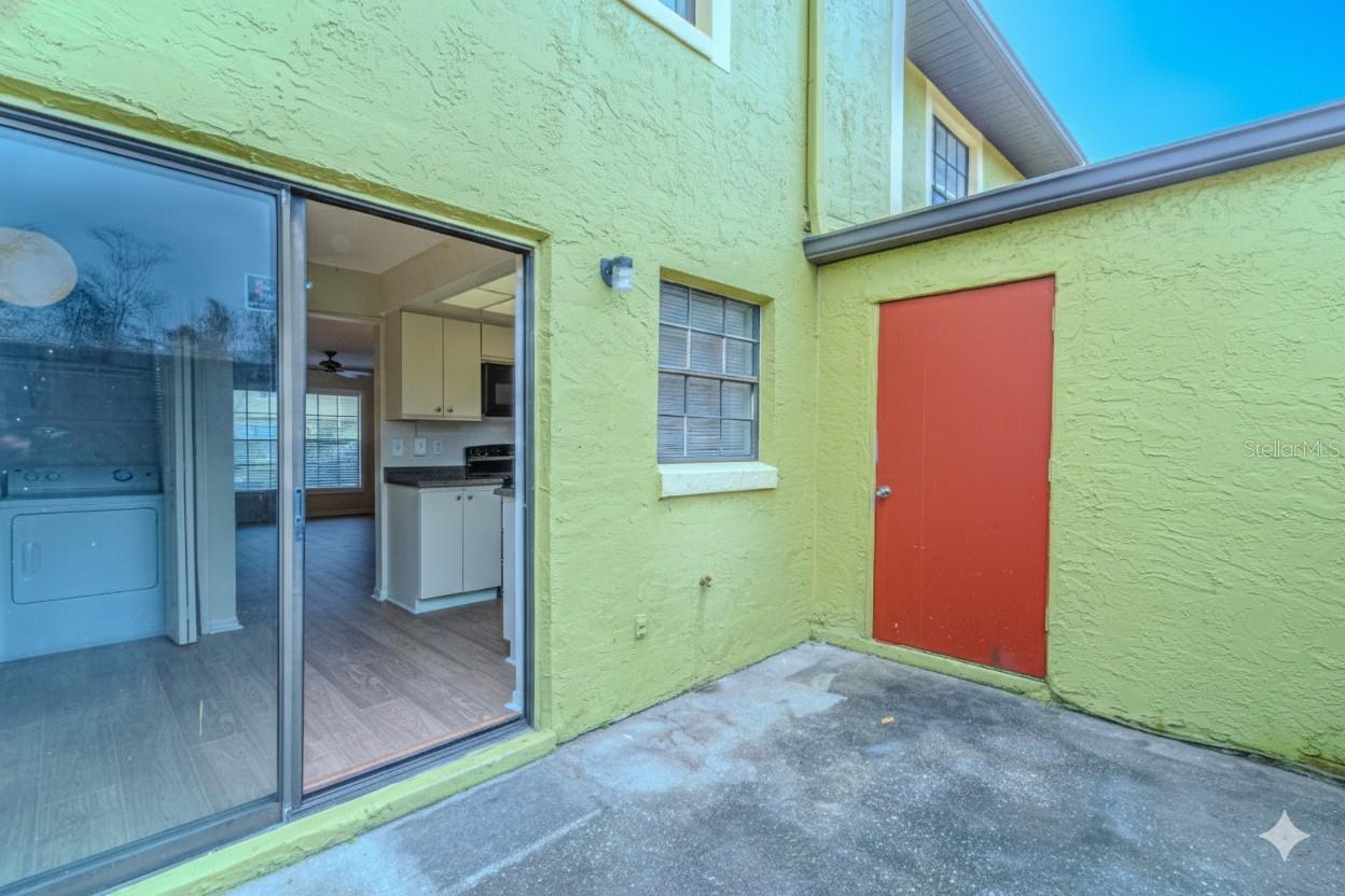 HIDDEN OAKS CONDO PH 08 - Residential