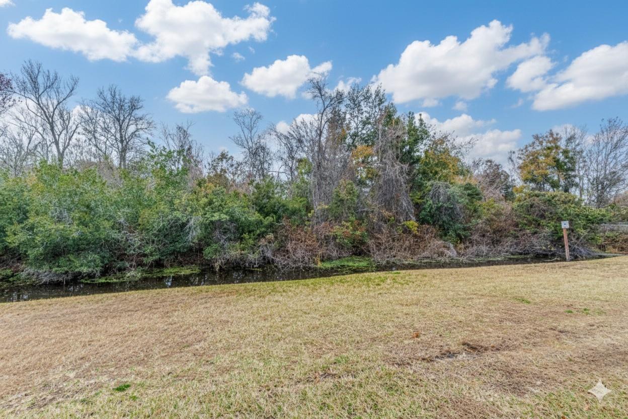 HIDDEN OAKS CONDO PH 08 - Residential