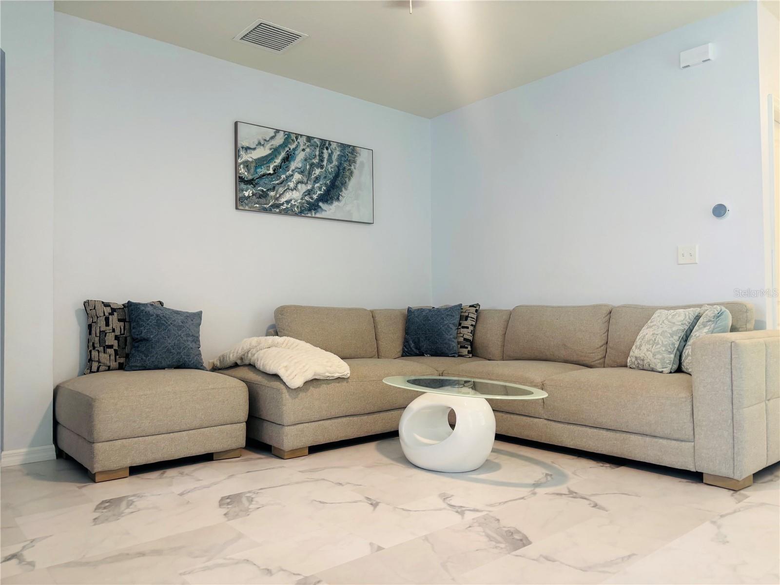 CARRIAGE PTE SOUTH PH 2C 2 - Residential Lease