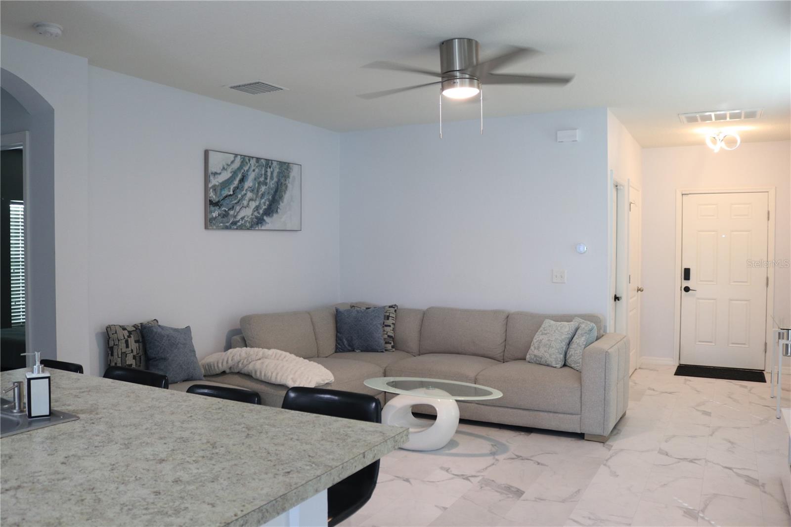 CARRIAGE PTE SOUTH PH 2C 2 - Residential Lease