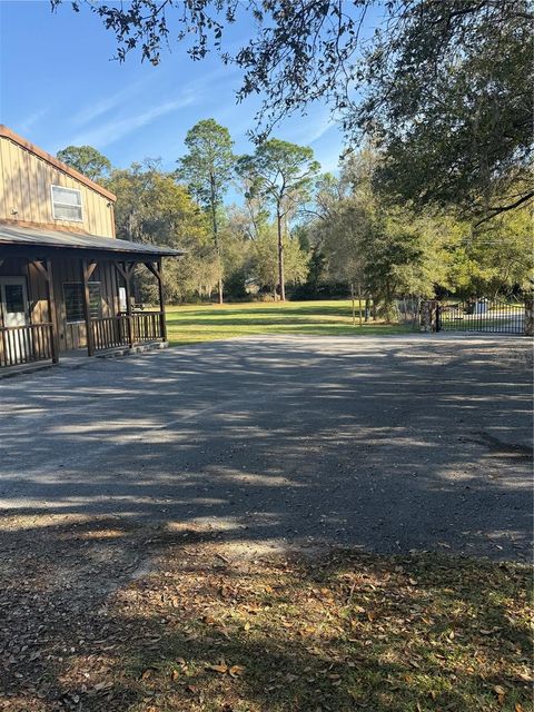Tiny photo for 108 NW 10th Avenue, Williston, FL 32696 (MLS # GC538484)