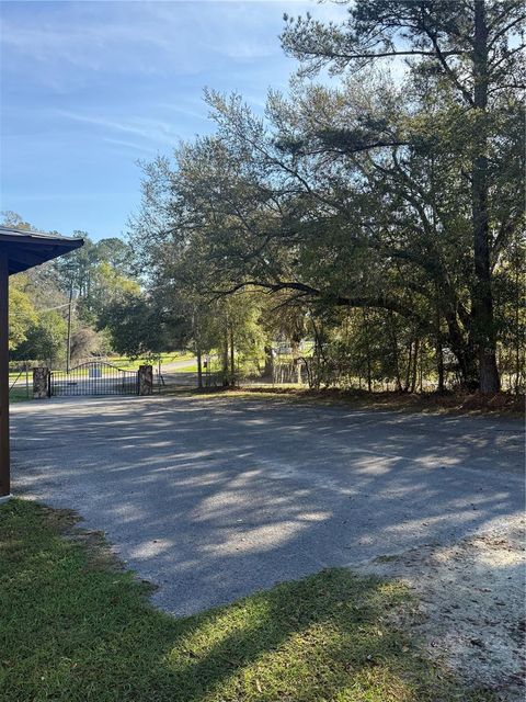 Tiny photo for 108 NW 10th Avenue, Williston, FL 32696 (MLS # GC538484)