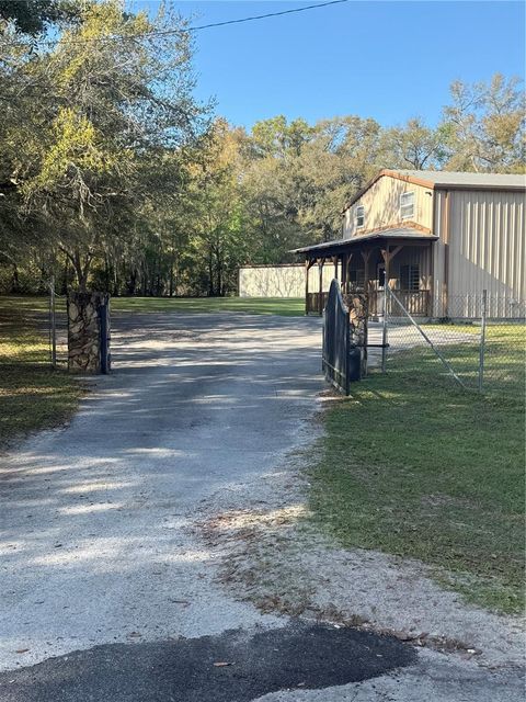 Tiny photo for 108 NW 10th Avenue, Williston, FL 32696 (MLS # GC538484)