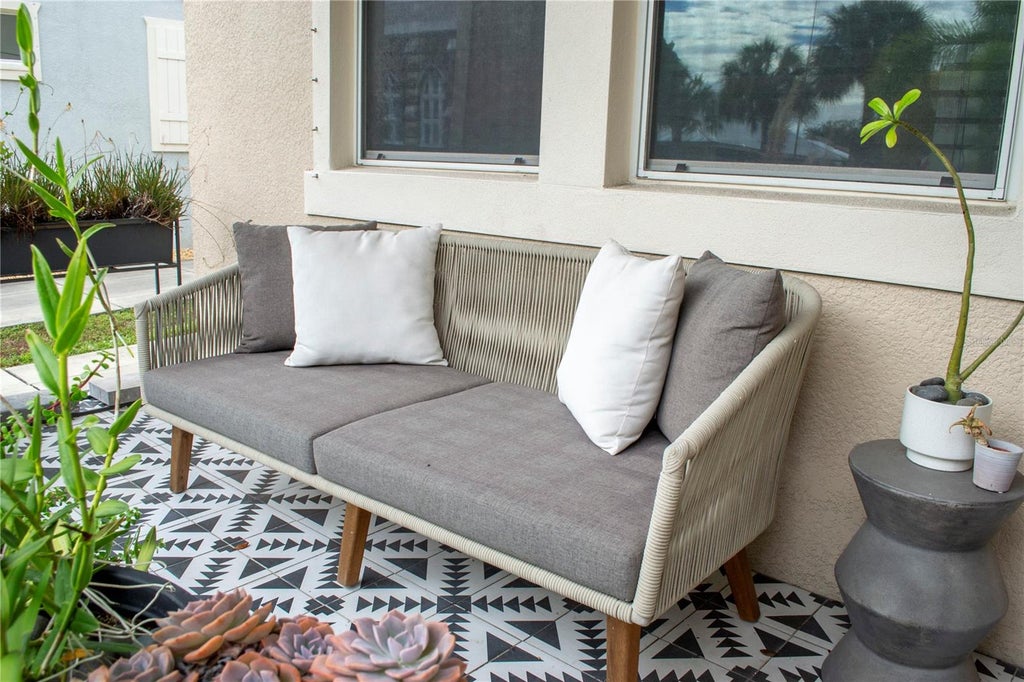 Photo of 1040 10th Street N, St Petersburg, FL 33705 (MLS # TB8554241)