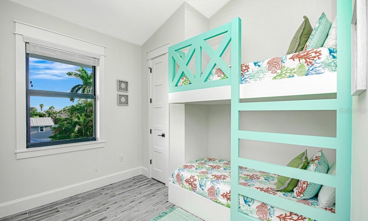 ILEXHURST - Residential