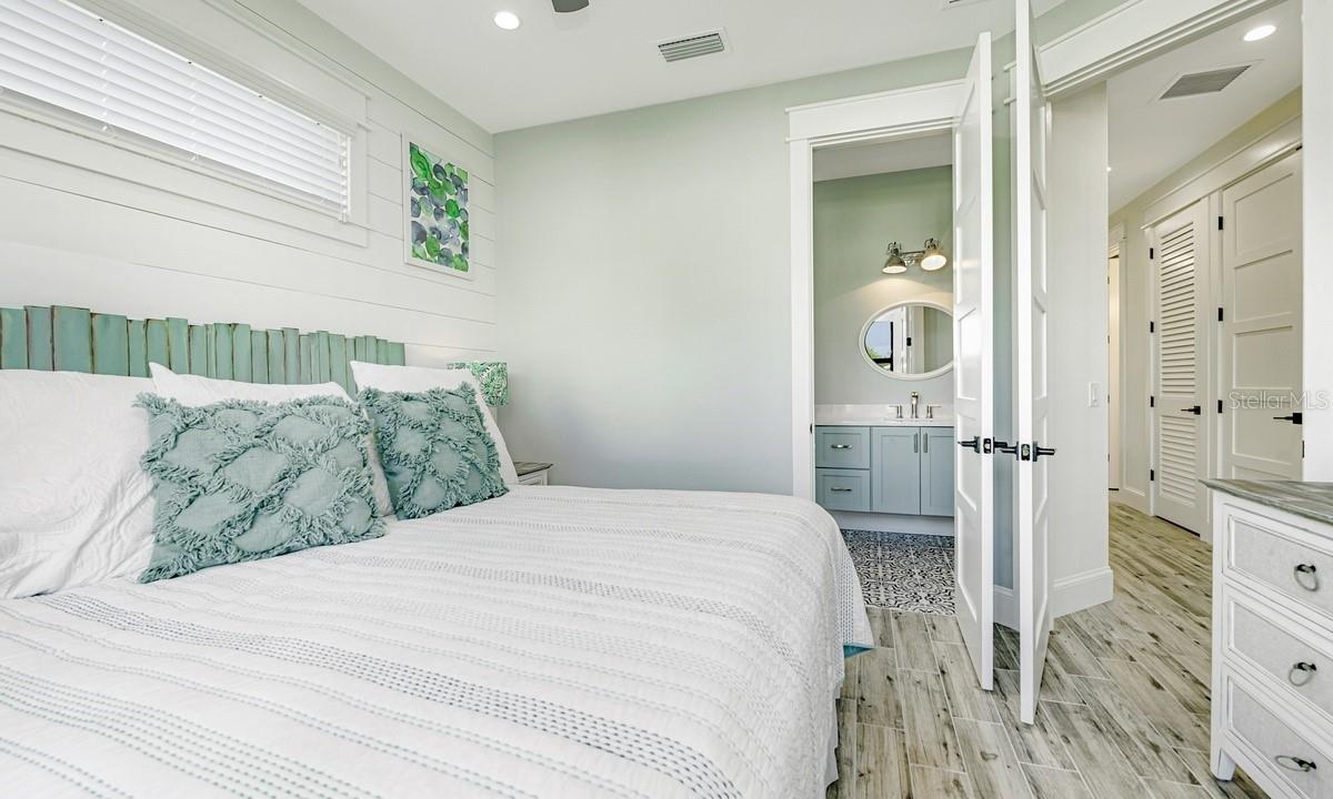 ILEXHURST - Residential