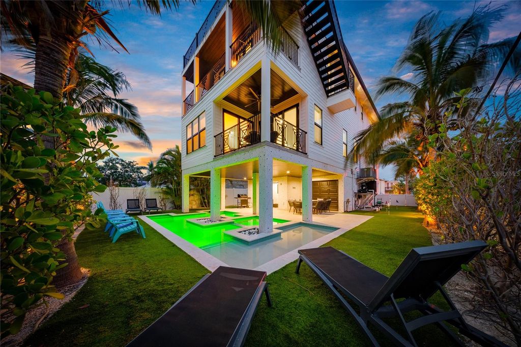 Photo of 2200 Avenue B, Bradenton Beach, FL 34217 (MLS # A4682263)