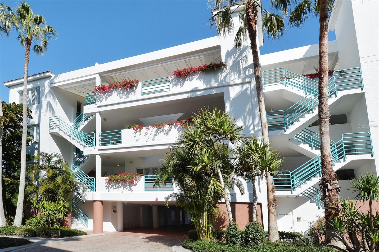 TANGERINE BAY CLUB - Residential