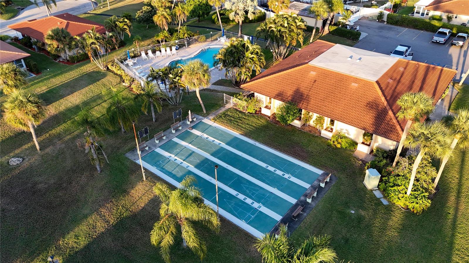 CAMBRIDGE VILLAGE - Residential