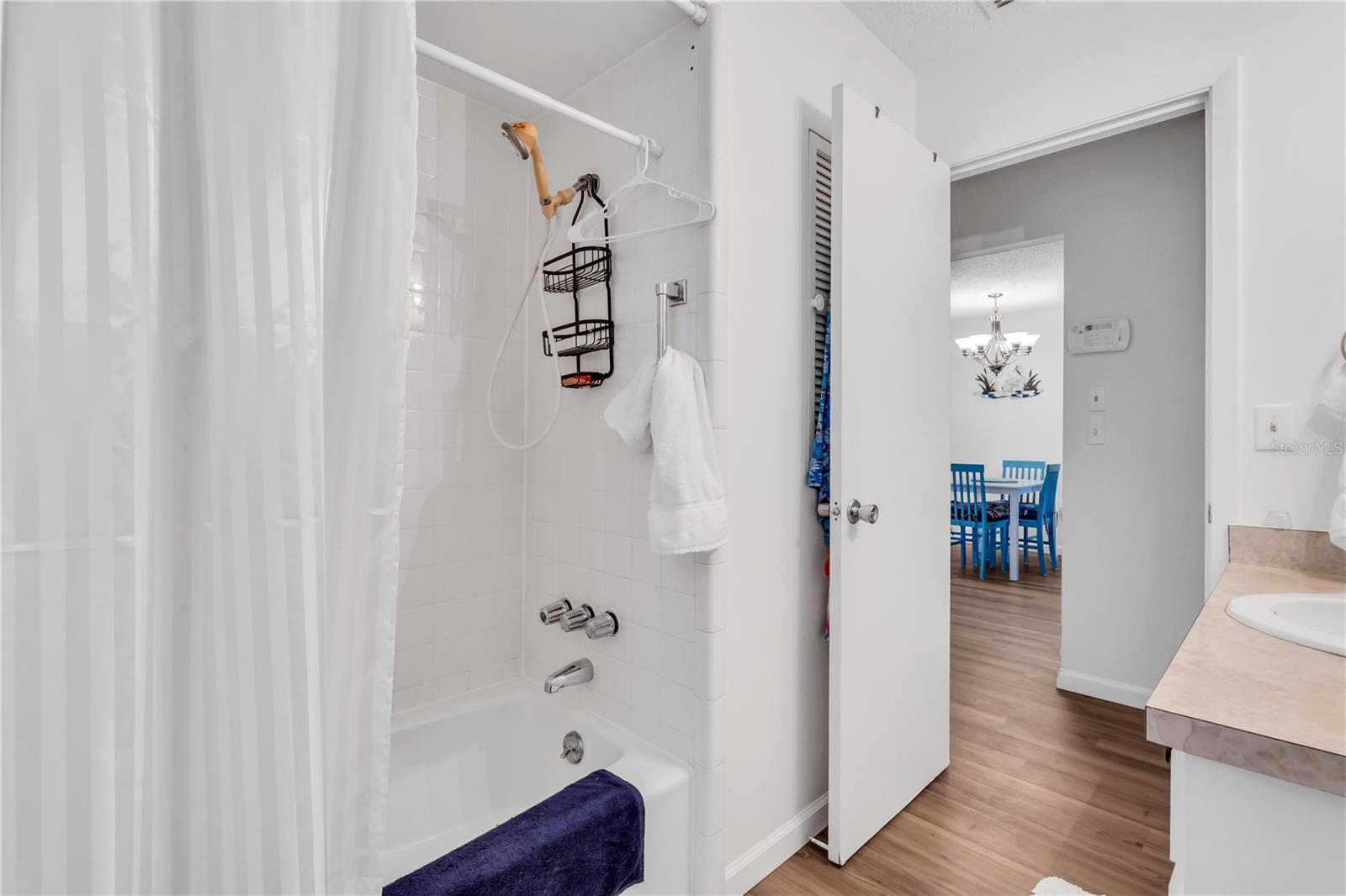 CAMBRIDGE VILLAGE - Residential