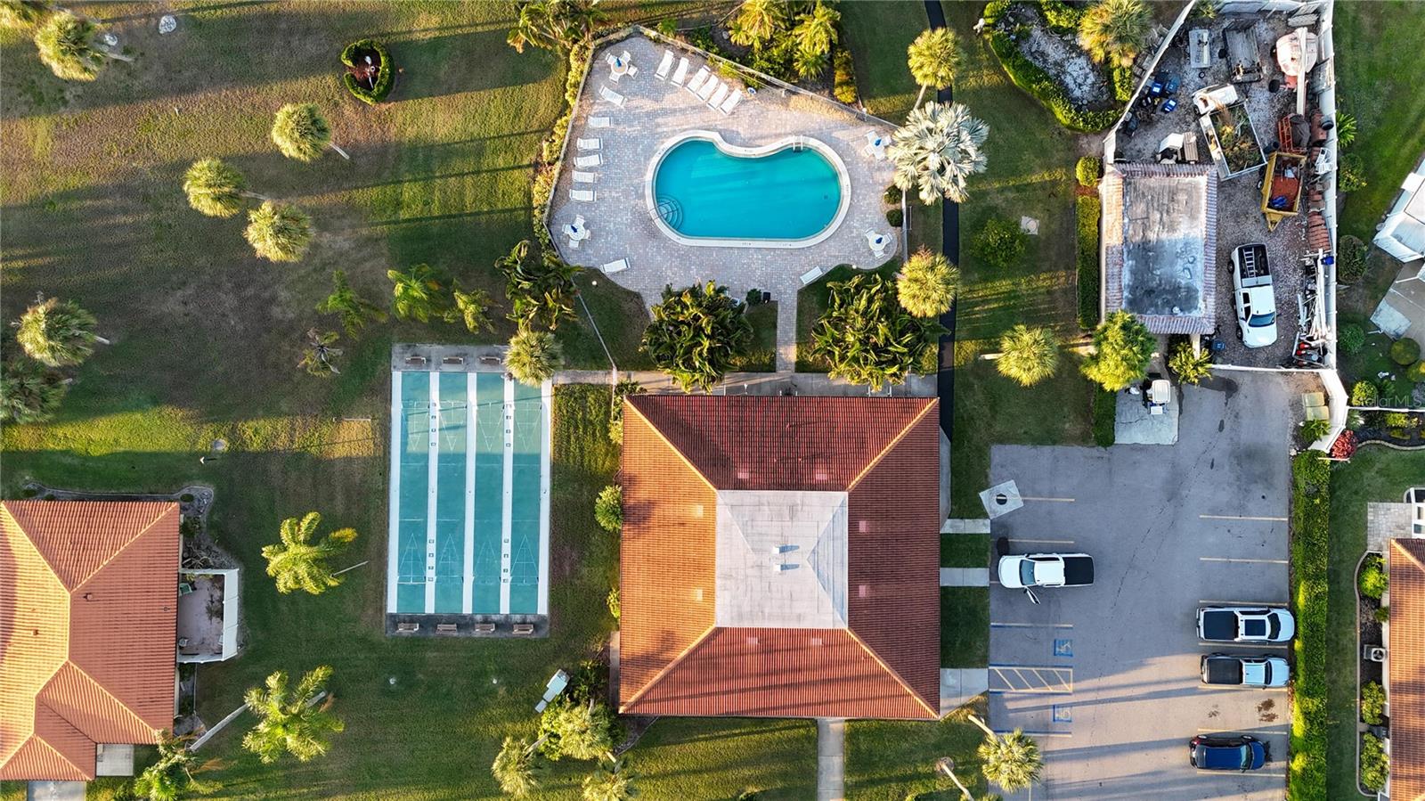 CAMBRIDGE VILLAGE - Residential