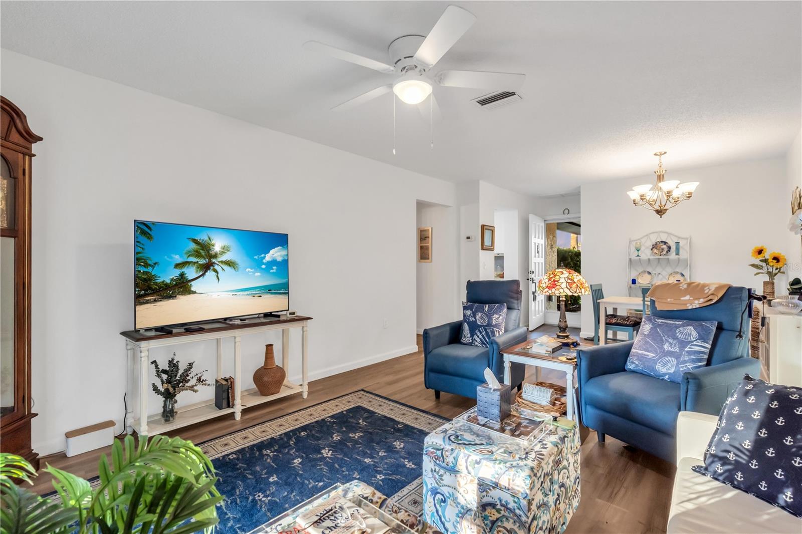 CAMBRIDGE VILLAGE - Residential