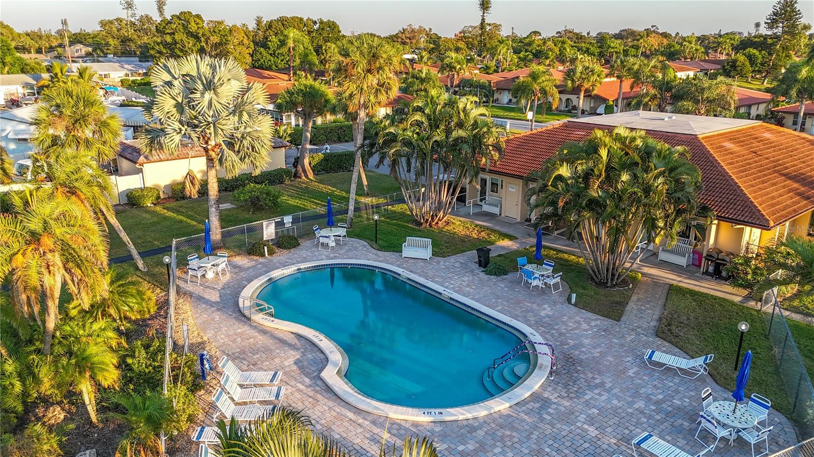 CAMBRIDGE VILLAGE - Residential