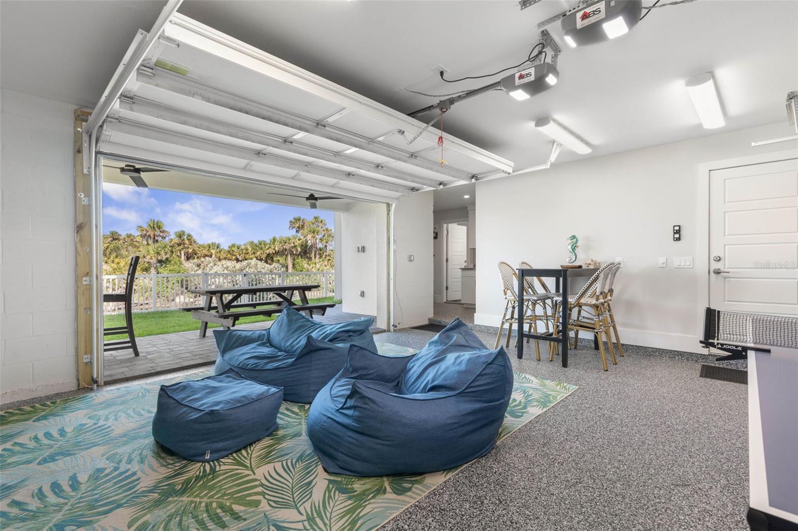 HAMMOCK MOORINGS NORTH - Residential Lease