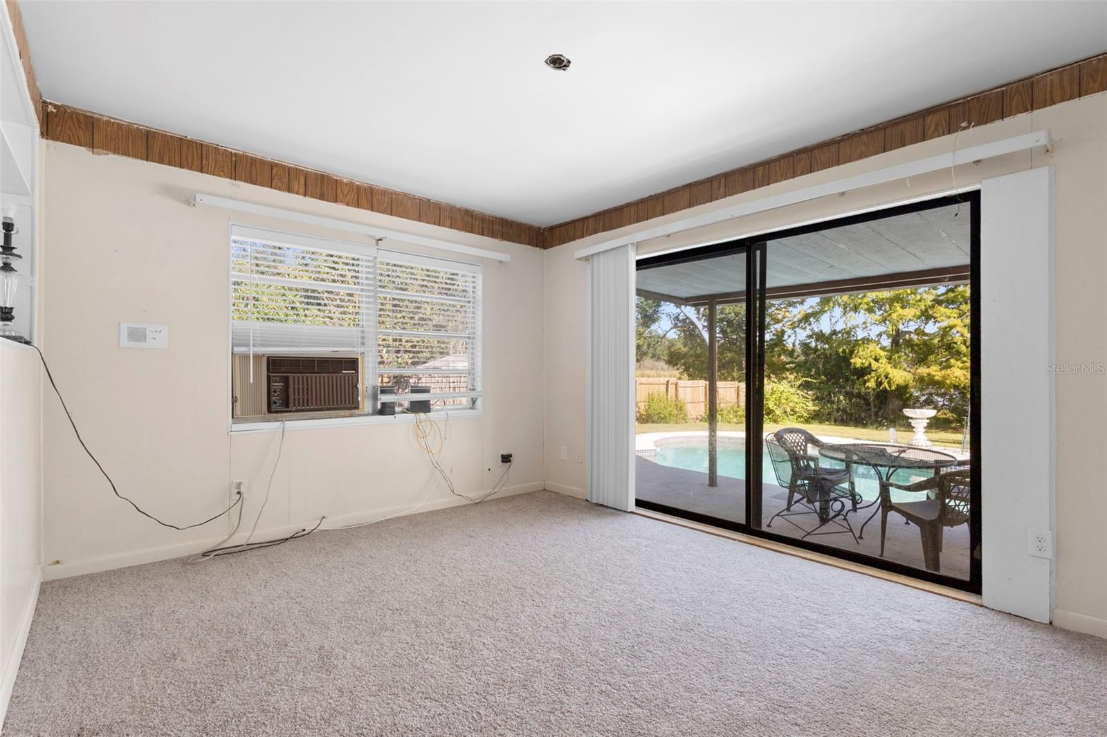 RIVERSIDE ACRES FOURTH ADD - Residential